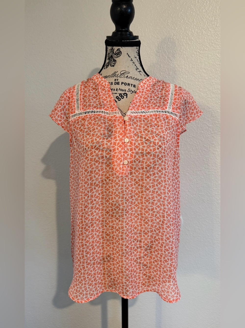 GAP Women’s Coral Patterned Cap Sleeve Top